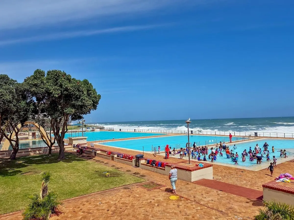 Spacious Family Apartment Near Beach With Inverter Cape Town