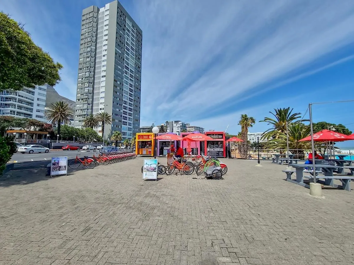 Spacious Family Apartment Near Beach With Inverter Cape Town