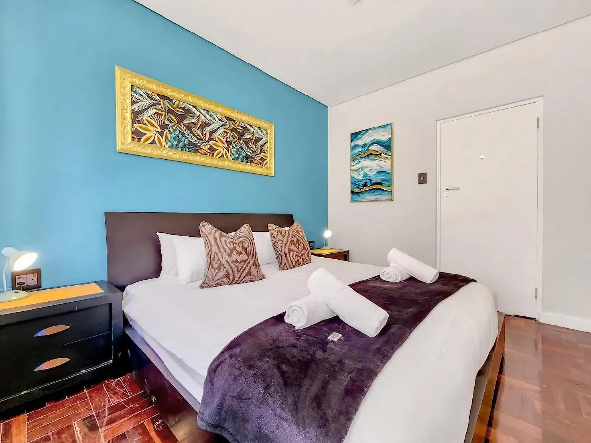 Spacious Family Apartment Near Beach With Inverter Cape Town